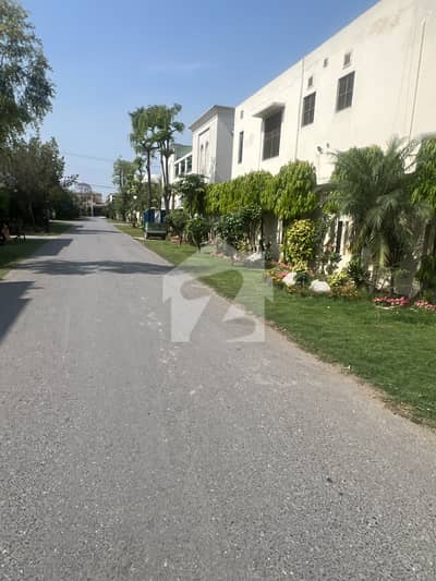 ڈی ایچ اے فیز 3 ڈیفنس (ڈی ایچ اے),لاہور میں 2 کنال رہائشی پلاٹ 15.15 کروڑ میں برائے فروخت۔ ڈی ایچ اے فیز 3 ڈیفنس (ڈی ایچ اے),لاہور میں 2 کنال رہائشی پلاٹ 15.15 کروڑ میں برائے فروخت۔