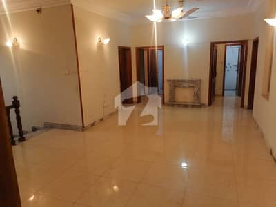 F-10 666 Sq Yard Upper Portion For Rent  4 Beds Separate Gate Servant Quarter