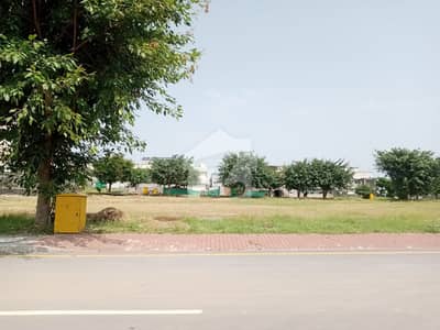 بحریہ ٹاؤن فیز 8 ۔ بلاک ای بحریہ ٹاؤن فیز 8,بحریہ ٹاؤن راولپنڈی,راولپنڈی میں 1 کنال رہائشی پلاٹ 1.6 کروڑ میں برائے فروخت۔ بحریہ ٹاؤن فیز 8 ۔ بلاک ای بحریہ ٹاؤن فیز 8,بحریہ ٹاؤن راولپنڈی,راولپنڈی میں 1 کنال رہائشی پلاٹ 1.6 کروڑ میں برائے فروخت۔
