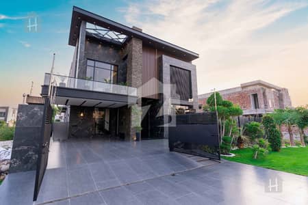 Beautiful 1 Kanal Modern House In DHA Phase 5 With Spacious Bedrooms Ideal For Family Living In A Secure, Prime Location Beautiful 1 Kanal Modern House In DHA Phase 5 With Spacious Bedrooms Ideal For Family Living In A Secure, Prime Location