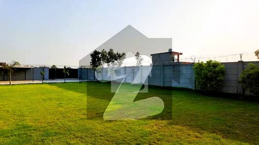 BEDIAN ROAD LE GREENS SOCIETY 2 KANAL FARM HOUSE (GREY STRUCTURE FOR SALE)