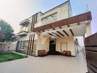 DHA PHASE 6 LAHORE 1 KANAL UPPER PORTION AVAILABLE ON RENT DHA PHASE 6 LAHORE 1 KANAL UPPER PORTION AVAILABLE ON RENT