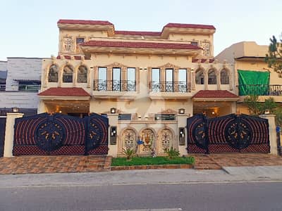 10 Marla Spanish House On 50 Feet Road Hot Location Near Main Park For Sale In Johar Town 10 Marla Spanish House On 50 Feet Road Hot Location Near Main Park For Sale In Johar Town