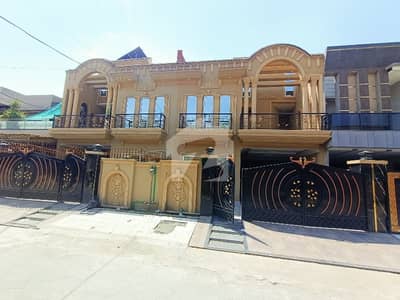 10 Marla Pair House For Sale In Johar Town At Hot Location 10 Marla Pair House For Sale In Johar Town At Hot Location