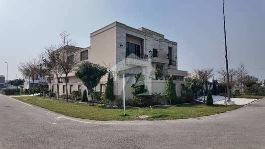 Gorgeous 1 Kanal House For sale Available In DHA Phase 8 - Block V Gorgeous 1 Kanal House For sale Available In DHA Phase 8 - Block V