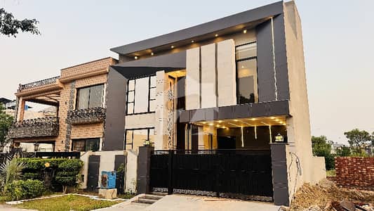 BANKERS AVENUE COOPERATIVE HOUSING SOCIETY 10 MARLA BRAND NEW HOUSE FOR SALE NEAREST DHA PHASE 6 & 7 BANKERS AVENUE COOPERATIVE HOUSING SOCIETY 10 MARLA BRAND NEW HOUSE FOR SALE NEAREST DHA PHASE 6 & 7