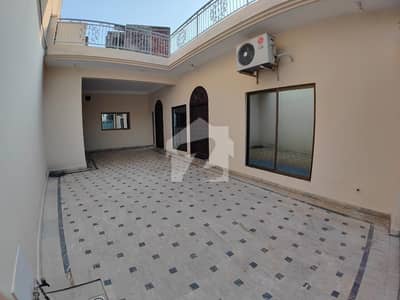 11.5 Marla Beautiful Family House For Sale At Jail Road
