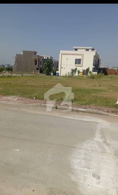 بحریہ ٹاؤن فیز 8 ۔ بلاک ایل بحریہ ٹاؤن فیز 8,بحریہ ٹاؤن راولپنڈی,راولپنڈی میں 5 مرلہ رہائشی پلاٹ 65.0 لاکھ میں برائے فروخت۔