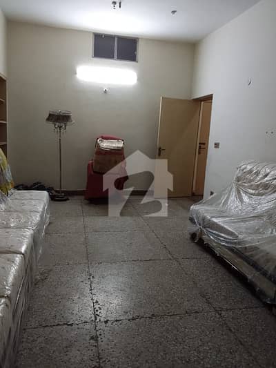 Fully Furnished Room For Rent Moon Market Iqbal Town Lahore
