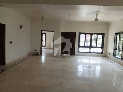 ڈی ایچ اے فیز 6 ڈی ایچ اے ڈیفینس,کراچی میں 5 کمروں کا 1 کنال مکان 16.5 کروڑ میں برائے فروخت۔