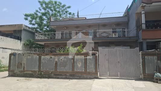جی ۔ 9/4 جی ۔ 9,اسلام آباد میں 5 کمروں کا 11 مرلہ مکان 7.5 کروڑ میں برائے فروخت۔
