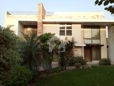 12 MARLA HOUSE FOR RENT MAIN CANTT UPPER MALL LAHORE