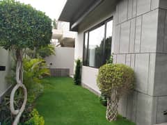 Bungalow For Sale 500 Square Yards In DHA Phase 8