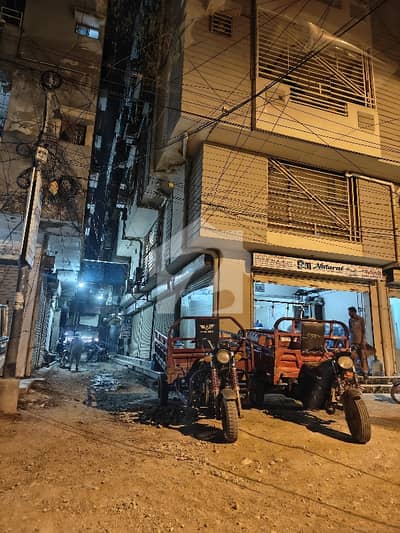 گلشنِ اقبال - بلاک 4اے گلشنِ اقبال,گلشنِ اقبال ٹاؤن,کراچی میں 1 مرلہ Studio دکان 90.0 لاکھ میں برائے فروخت۔