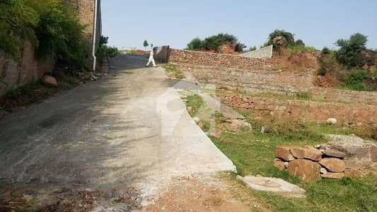 بنی گالہ اسلام آباد میں 10 مرلہ رہائشی پلاٹ 1.15 کروڑ میں برائے فروخت۔