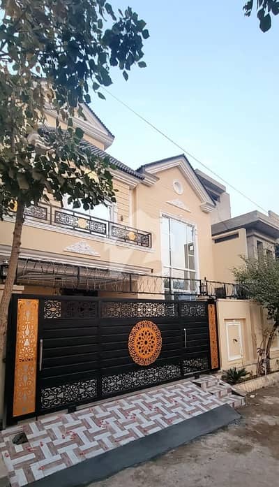 11 Marla Brand New Designer Semi Triple Storey House 11 Marla Brand New Designer Semi Triple Storey House