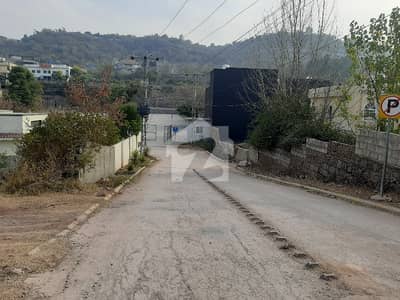 بنی گالہ اسلام آباد میں 5 مرلہ رہائشی پلاٹ 60.0 لاکھ میں برائے فروخت۔