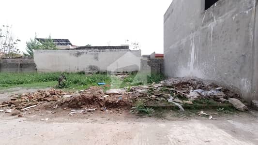 بنی گالہ اسلام آباد میں 5 مرلہ رہائشی پلاٹ 70.0 لاکھ میں برائے فروخت۔
