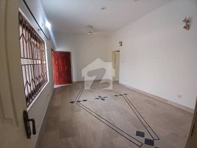 3 Bed Upper Portion For Rent In Neat & Clean Gated Socaity