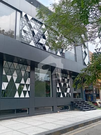 I-8. Full Commercial Plaza Sapce Available For Rent Ideal Location Near Metro Station