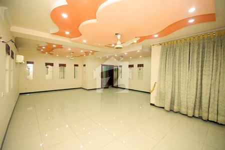 1 Kanal Ground Floor And Basement For Rent In Dha Phase 5