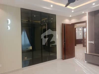 1 Kanal House In Central Bahria Town - Sector C For sale 1 Kanal House In Central Bahria Town - Sector C For sale