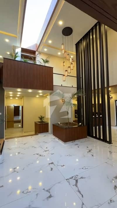 10 Marla House In Top City 1 - Block A For sale At Good Location