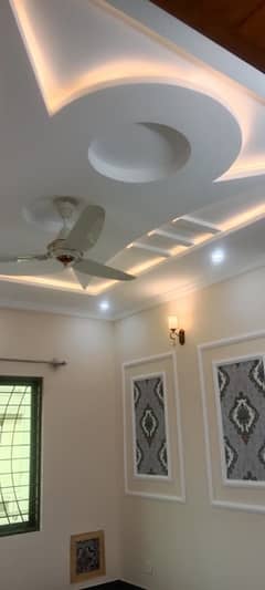ٹاپ سٹی 1 اسلام آباد میں 5 کمروں کا 10 مرلہ مکان 6.45 کروڑ میں برائے فروخت۔