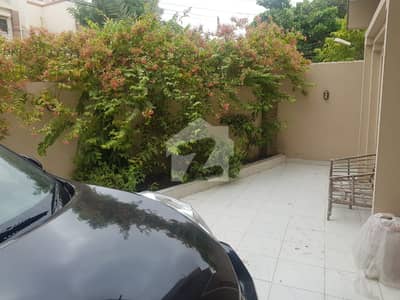 230 Yard Well Maintained Townhouse Near To Mafil Murtaza Pechs Blk 3