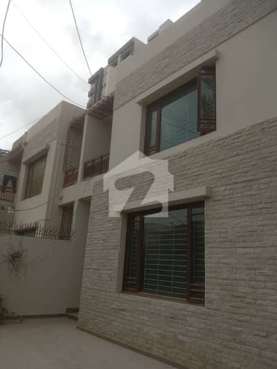400 Yard Bungalow Townhouse Like Brand New Condition Basement G+1