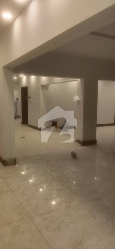 2 Side Corner 700 Yard Banglow For Commercial Use Near To Baitul Mukkaram Masjid Vip Location
