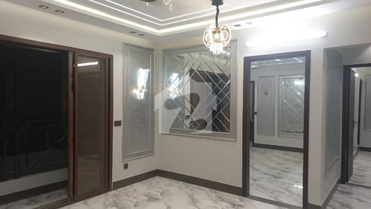 A 2000 Square Feet House Located In Gulshan-E-Iqbal - Block 17 Is Available For Sale A 2000 Square Feet House Located In Gulshan-E-Iqbal - Block 17 Is Available For Sale