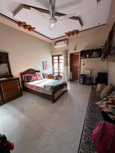 600 yard banglow first floor complete Independent Portion Very well maintained for Residential