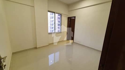 4 BED DD FLAT AVAILABLE ON RENT IN MAINTAINED BUILDING ON MAIN SHAHEED E MILLAT ROAD