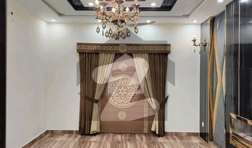 بحریہ ٹاؤن سیکٹر ای بحریہ ٹاؤن,لاہور میں 5 کمروں کا 1 کنال مکان 6.0 کروڑ میں برائے فروخت۔ بحریہ ٹاؤن سیکٹر ای بحریہ ٹاؤن,لاہور میں 5 کمروں کا 1 کنال مکان 6.0 کروڑ میں برائے فروخت۔