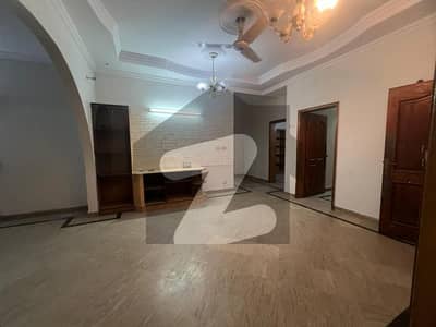 1 Kanal Designer Luxury Upper Portion Available For Rent 1 Kanal Designer Luxury Upper Portion Available For Rent
