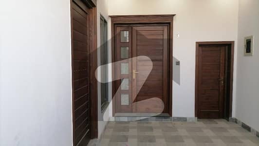 اوسیس ون لوئر کینال روڈ,فیصل آباد میں 4 مرلہ مکان 1.3 کروڑ میں برائے فروخت۔