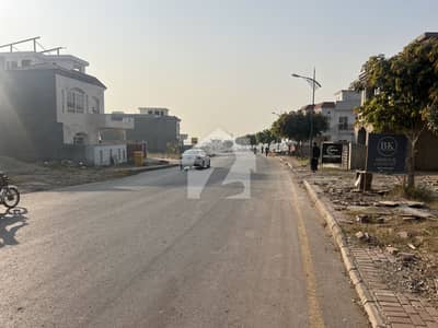 بحریہ انکلیو - سیکٹر ایف1 بحریہ انکلیو,بحریہ ٹاؤن,اسلام آباد میں 5 مرلہ رہائشی پلاٹ 92.0 لاکھ میں برائے فروخت۔