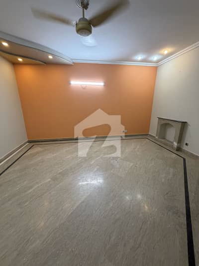 1 Kanal Upper Portion In Pcsir Phase 2