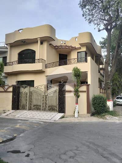 Beautiful 10 Marla House In Wapda Town Is Best Option Beautiful 10 Marla House In Wapda Town Is Best Option