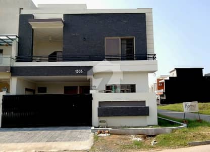 8 Marla Corner House For Sale