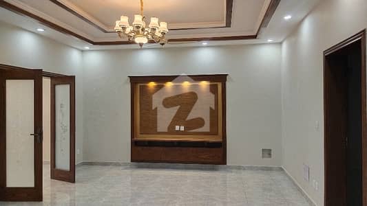 ٹاپ سٹی 1 اسلام آباد میں 7 کمروں کا 10 مرلہ مکان 1.5 لاکھ میں کرایہ پر دستیاب ہے۔