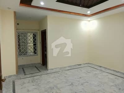 گرین ایونیو اسلام آباد میں 2 کمروں کا 7 مرلہ بالائی پورشن 60.0 ہزار میں کرایہ پر دستیاب ہے۔