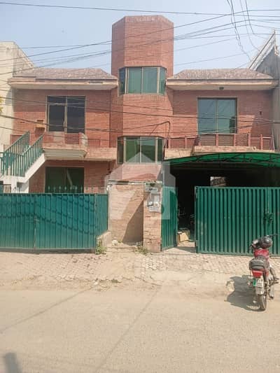 گلبرگ 2 - بلاک پی گلبرگ 2,گلبرگ,لاہور میں 5 کمروں کا 10 مرلہ مکان 12.2 کروڑ میں برائے فروخت۔ گلبرگ 2 - بلاک پی گلبرگ 2,گلبرگ,لاہور میں 5 کمروں کا 10 مرلہ مکان 12.2 کروڑ میں برائے فروخت۔