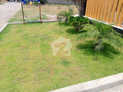 ڈی ایچ اے ڈیفینس فیز 3 ڈی ایچ اے ڈیفینس,اسلام آباد میں 3 کمروں کا 5 مرلہ مکان 3.3 کروڑ میں برائے فروخت۔