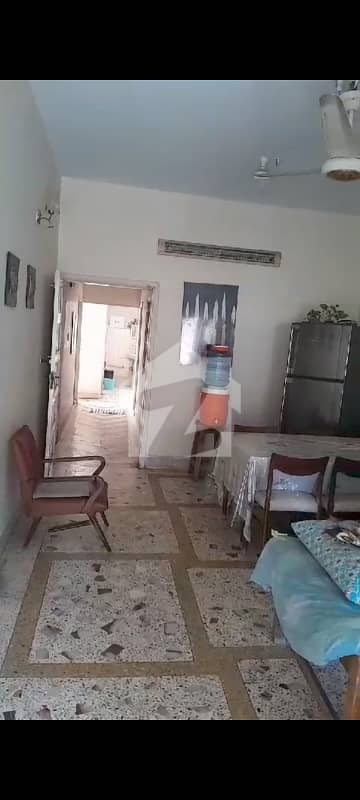 فیڈرل بی ایریا ۔ بلاک 9 فیڈرل بی ایریا,کراچی میں 10 کمروں کا 8 مرلہ مکان 4.75 کروڑ میں برائے فروخت۔