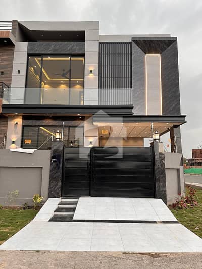 6 MARLA BRAND NEW HOUSE AVAILABLE FOR SALE IN DHA PHASE 5 SECTOR B