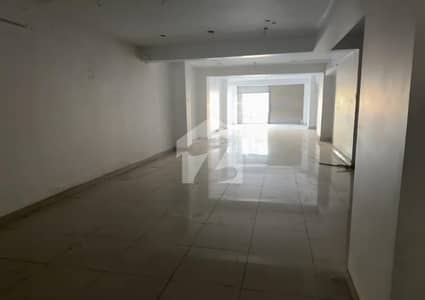 SHOWROOM AVAILABLE FOR RENT