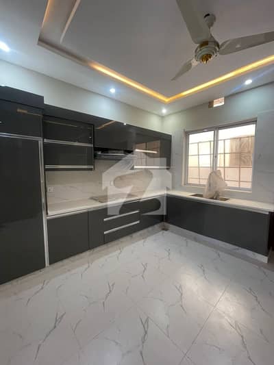 1 Kanal Brand New Upper Portion Available For Rent In Bahria Enclave Sector C