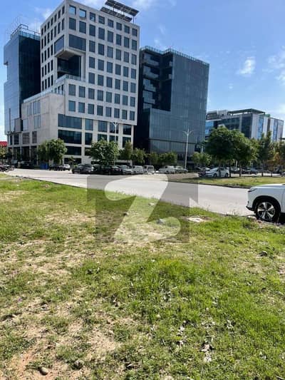 Prime Commercial Corner Plot For Sale Civic Center, Gulberg Greens